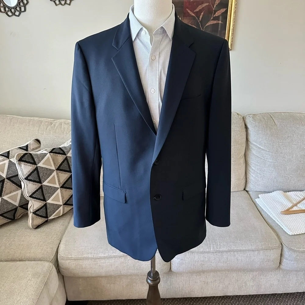 Theory Navy Blue Two Button Blazer Wool Blend Men’s Size 44L